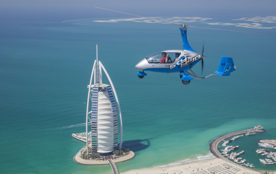 Gyrocopter Flight in Dubai 20 Minute